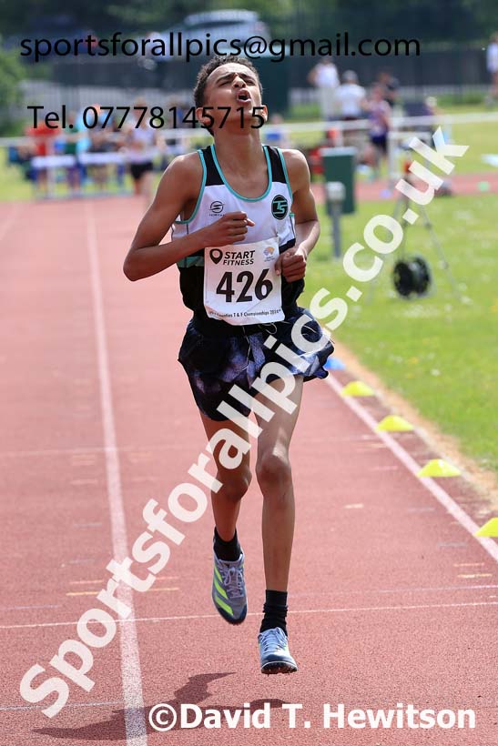Mens Under-17s 3000 metres 2024 North Eastern Track and Field Champs., Middlesbrough.  Photo: David T. Hewitson/Sports for All Pics
